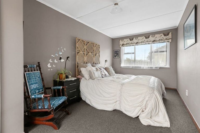 Photo of property in 30 Churchill Street, Waipukurau, 4200