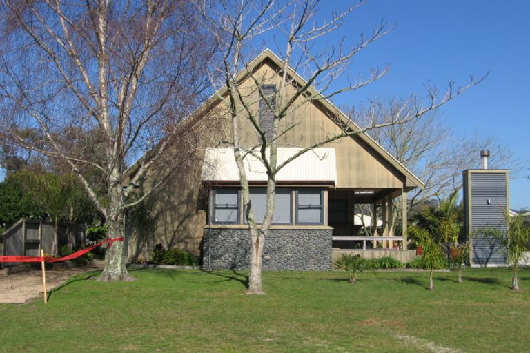 Photo of property in 19 Oyster Drive, Cooks Beach, Whitianga, 3591