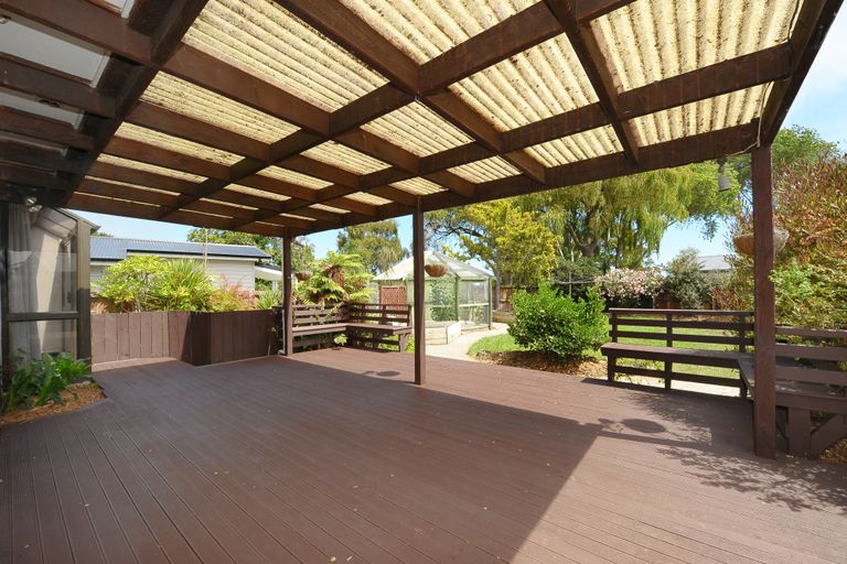 Photo of property in 100 Ascot Avenue, North New Brighton, Christchurch, 8083