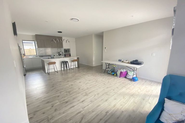 Photo of property in 12 Lusitano Drive, Karaka, Papakura, 2113