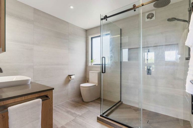 Photo of property in 1/21 Clovelly Road, Bucklands Beach, Auckland, 2012