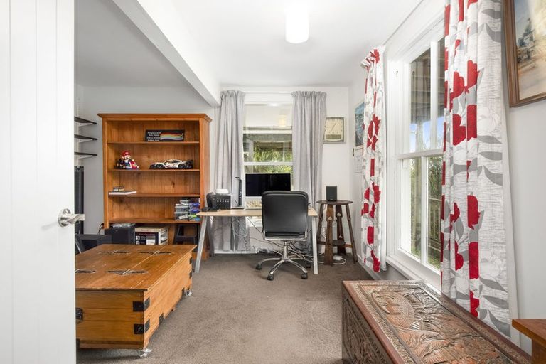 Photo of property in 10 Prebble Grove, Naenae, Lower Hutt, 5011