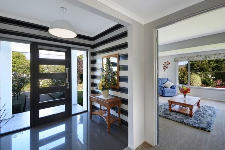 Photo of property in 14 Hagart-alexander Drive, Mosgiel, 9024