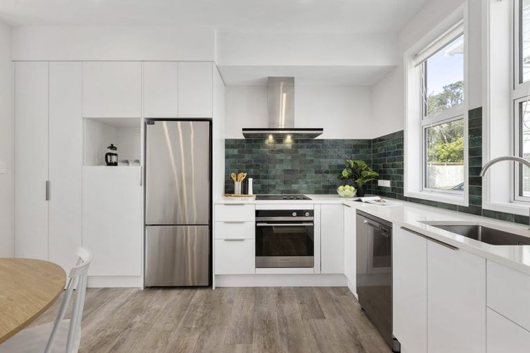 Photo of property in 146b Hanson Street, Newtown, Wellington, 6021