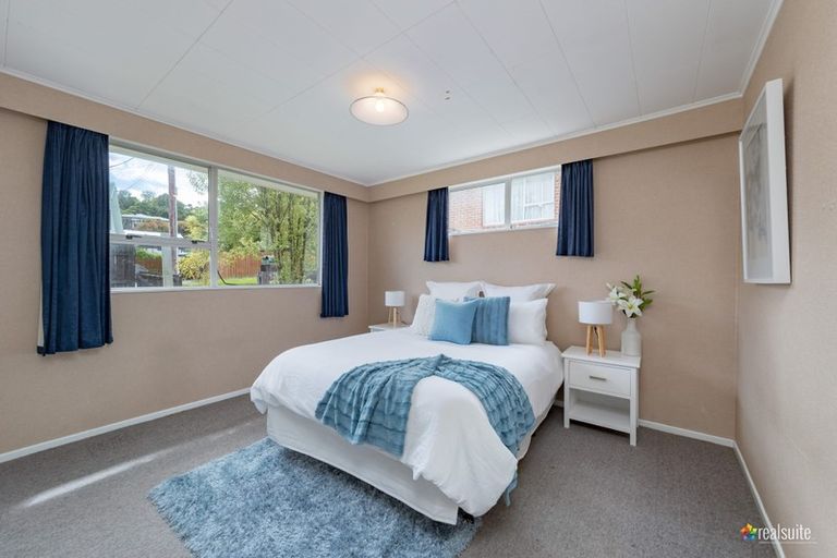 Photo of property in 7 Garth Lane, Maoribank, Upper Hutt, 5018