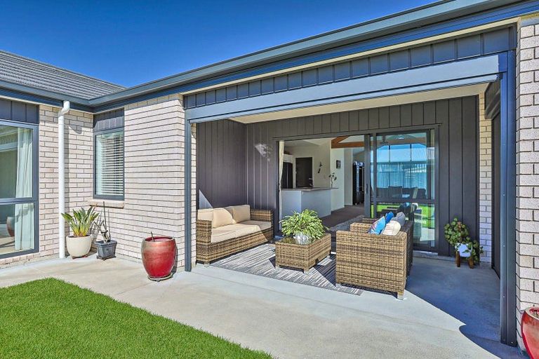 Photo of property in 14 Manapouri Street, Poraiti, Napier, 4112