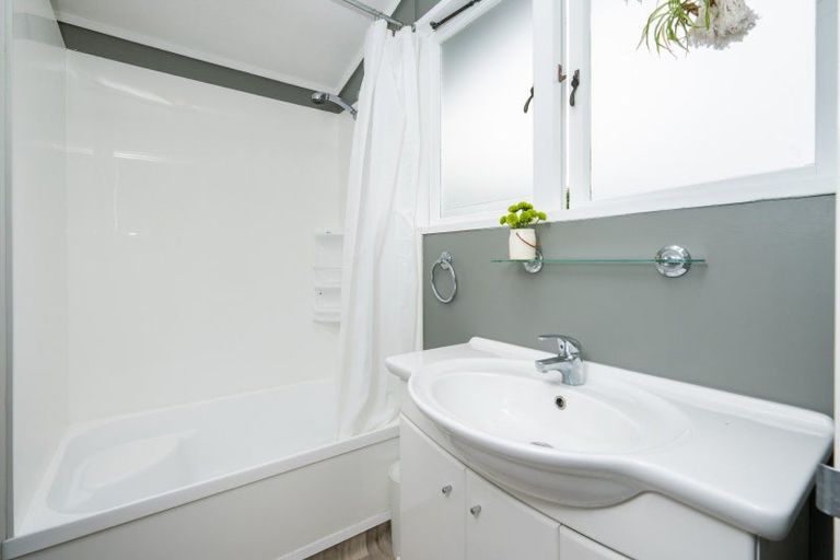 Photo of property in 48 Iona Road, Havelock North, 4130