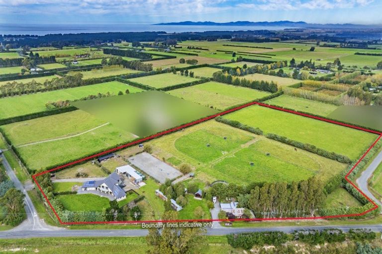 Photo of property in 209 Leithfield Road, Leithfield, Amberley, 7481