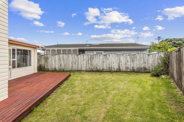 Photo of property in 1 Frances Street, Waikanae Beach, Waikanae, 5036