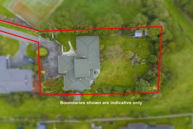Photo of property in 29 Cranbrook Grove, Waikanae, 5036