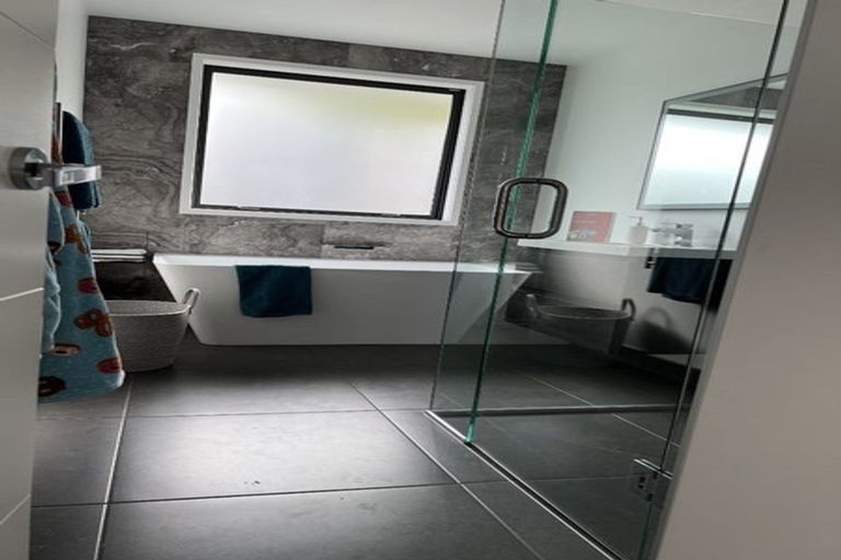 Photo of property in 16 Renfrew Street, Waikiwi, Invercargill, 9810