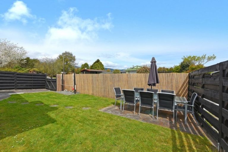 Photo of property in 69a Hartford Crescent, Totara Park, Upper Hutt, 5018