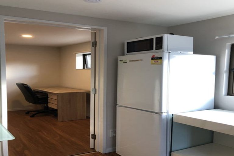 Photo of property in 7 Clovelly Road, Bucklands Beach, Auckland, 2012