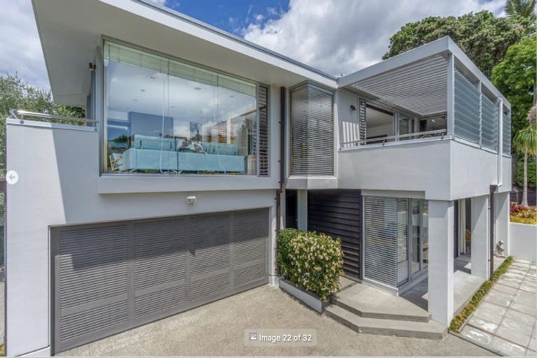 Photo of property in 2/55 Parr Terrace, Castor Bay, Auckland, 0620