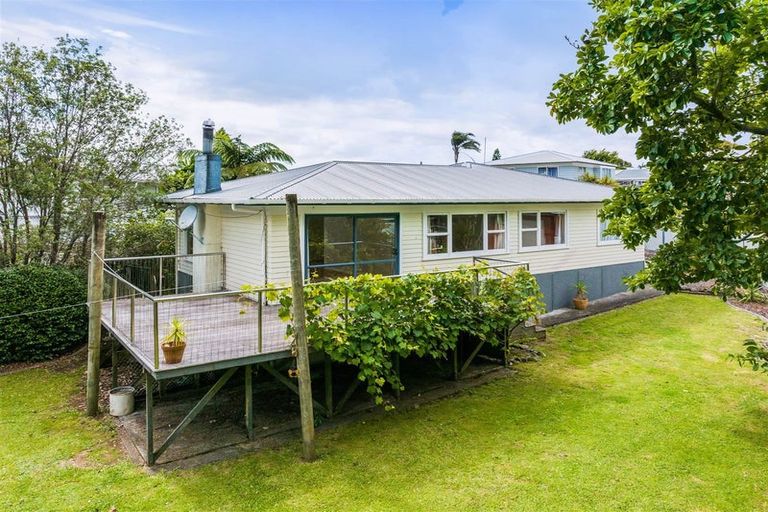 Photo of property in 57 Crawford Crescent, Te Kamo, Whangarei, 0112