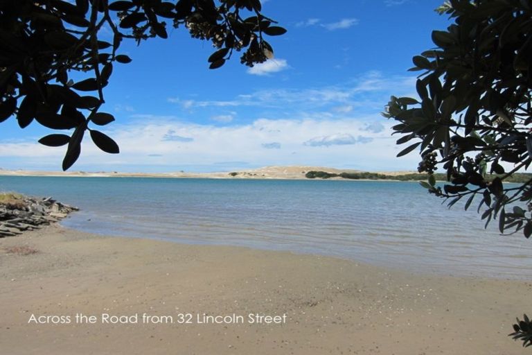 Photo of property in 32 Lincoln Street, Mangawhai Heads, Mangawhai, 0505