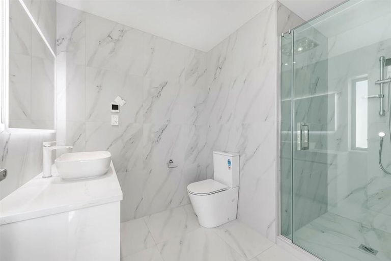 Photo of property in 6 Ballyliffin Drive, Flat Bush, Auckland, 2019