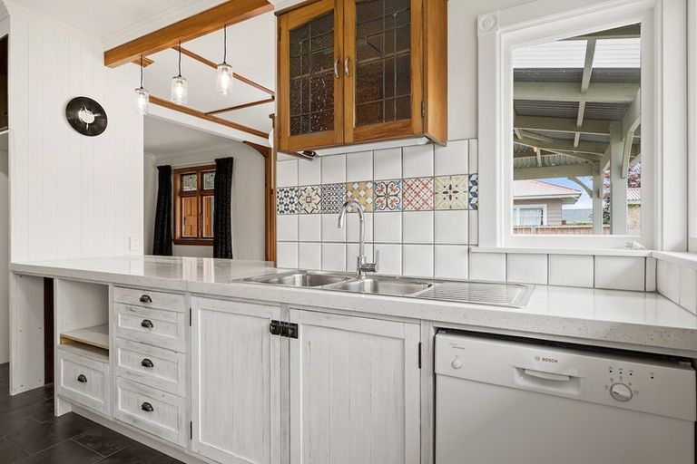 Photo of property in 6 Duke Street, Rangiora, 7400