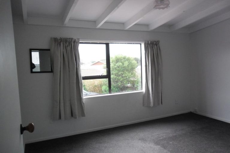 Photo of property in 1/19a Birdwood Road, Waterloo, Lower Hutt, 5011