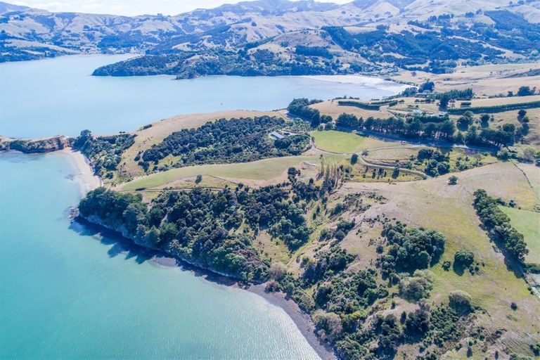 Photo of property in 6986 Christchurch Akaroa Road, Takamatua, 7581