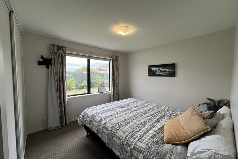 Photo of property in 2/141 Cuthberts Road, Aranui, Christchurch, 8061