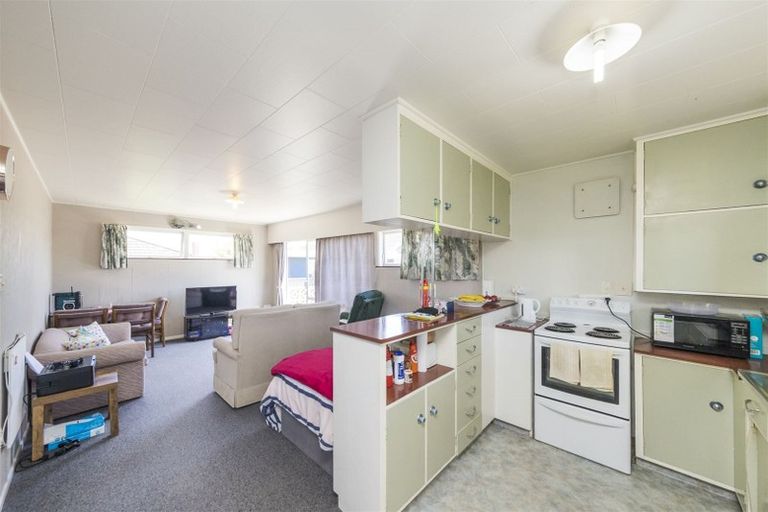 Photo of property in 142 College Street, Awapuni, Palmerston North, 4412
