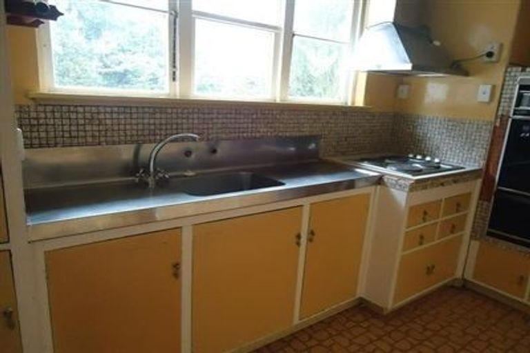 Photo of property in 16 Centennial Avenue, Riccarton, Christchurch, 8041