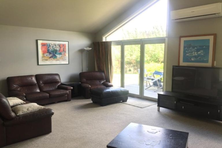 Photo of property in 31 Kowhai Drive, Wanaka, 9305