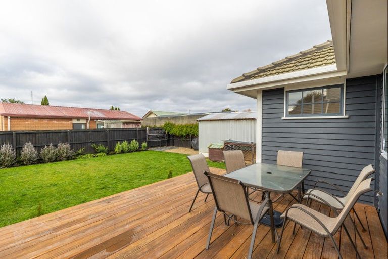 Photo of property in 17 Neill Street, Hornby, Christchurch, 8042