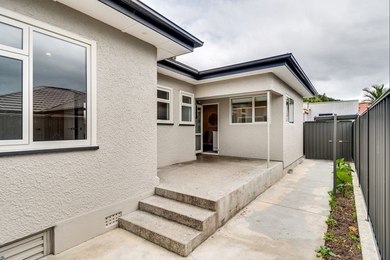 Photo of property in 91 Puketapu Road, Taradale, Napier, 4112