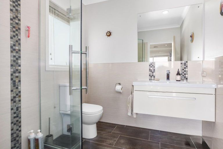 Photo of property in 53 Endeavour Drive, Whitby, Porirua, 5024