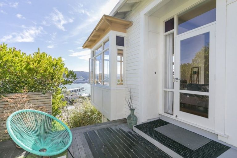 Photo of property in 11 Mcintyre Avenue, Mount Victoria, Wellington, 6011