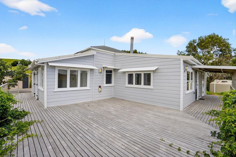 Photo of property in 24a Waterview Crescent, Kaiwaka, 0573