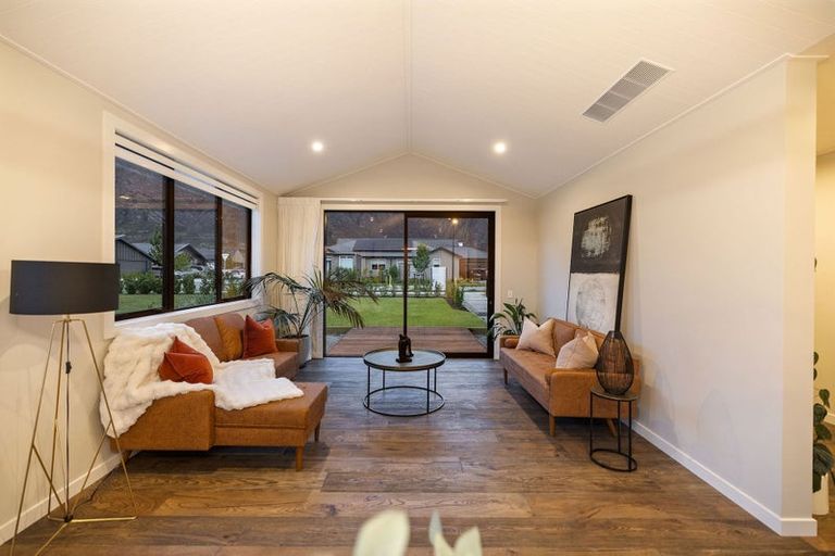Photo of property in 22 Woolshed Road, Jacks Point, Queenstown, 9371