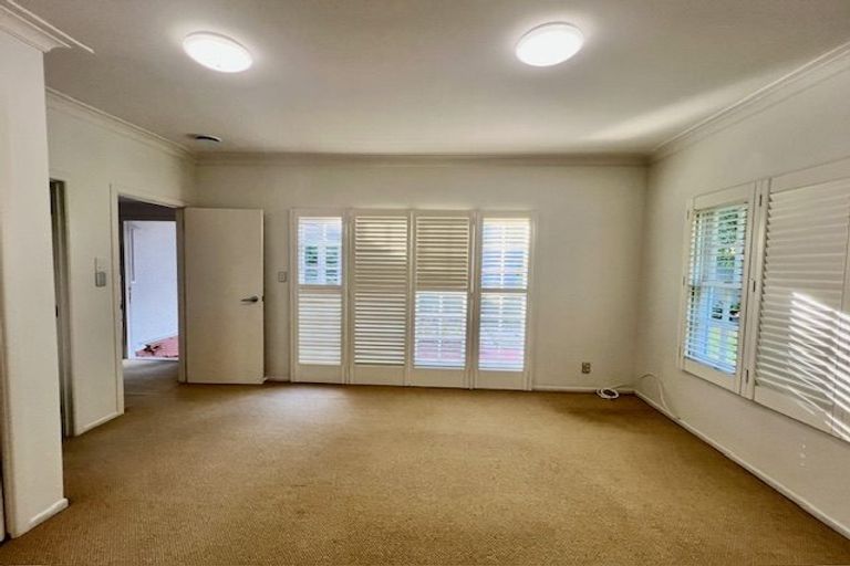 Photo of property in 232 Lake Road, Hauraki, Auckland, 0622