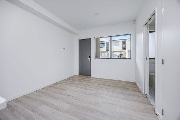 Photo of property in 12 Ikara Road, Papatoetoe, Auckland, 2025