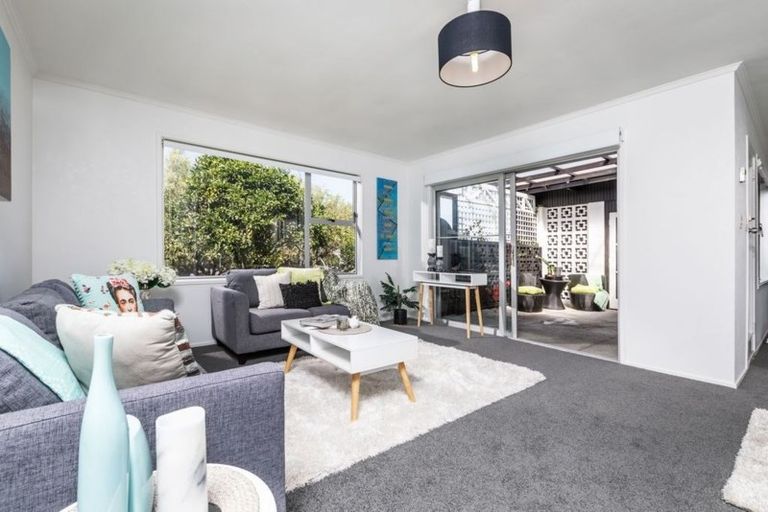 Photo of property in 4/1 Manuka Road, Bayview, Auckland, 0629