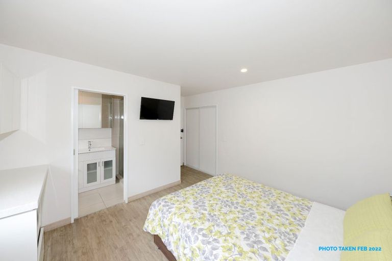 Photo of property in 48 Hooker Avenue, Bryndwr, Christchurch, 8053