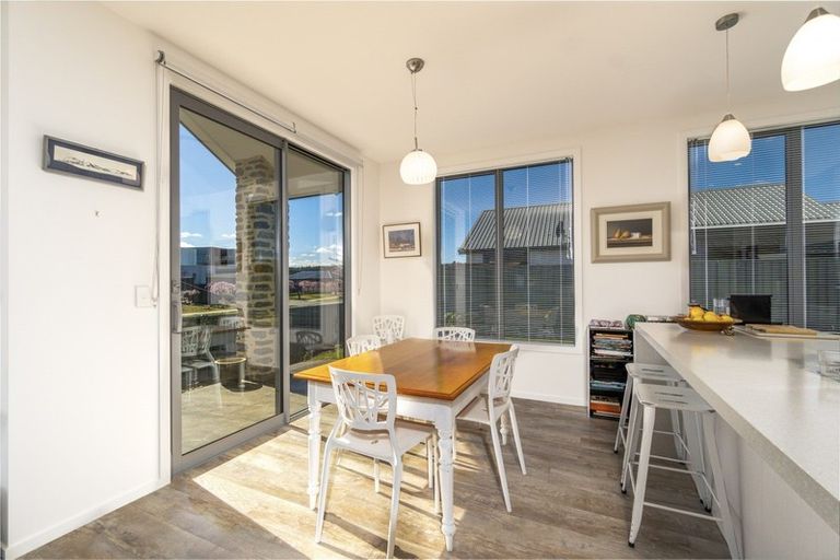 Photo of property in 8 Weaver Close, Alexandra, 9320