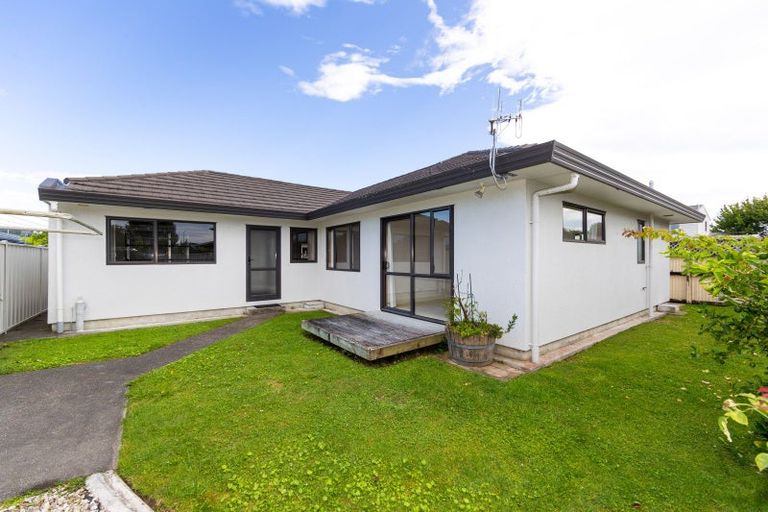 Photo of property in 2b Forward Street, Greenmeadows, Napier, 4112