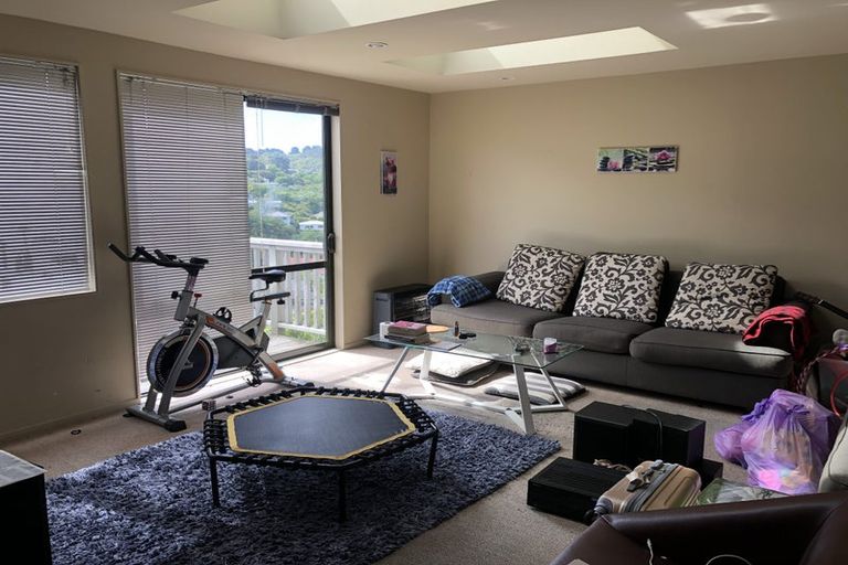 Photo of property in 1 Lydia Way, Karori, Wellington, 6012