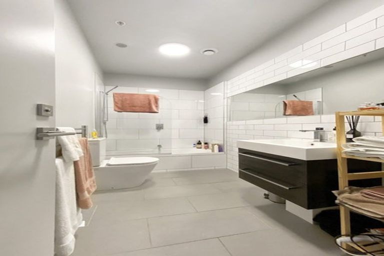 Photo of property in Detroit Apartments, 308/181 Tasman Street, Mount Cook, Wellington, 6021