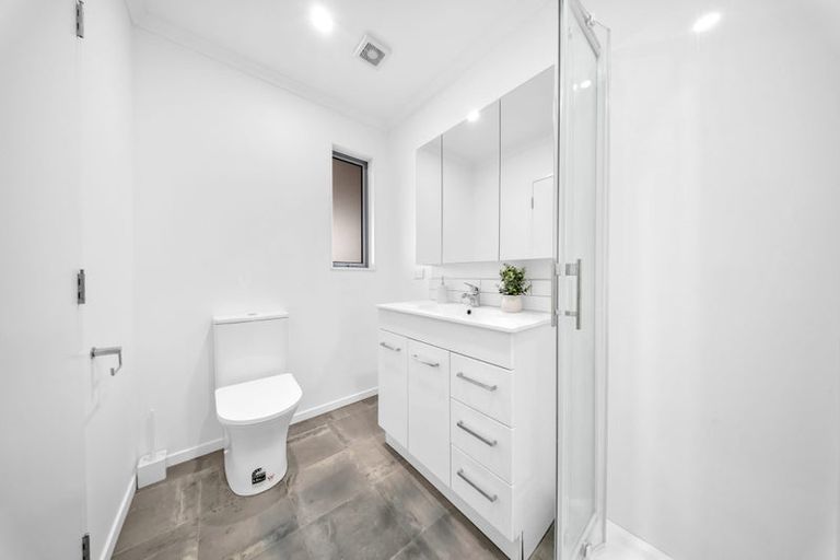 Photo of property in 45 Ngae Place, Mangere East, Auckland, 2024