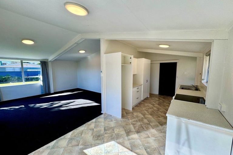 Photo of property in 56 Hoffman Street, Hokitika, 7810