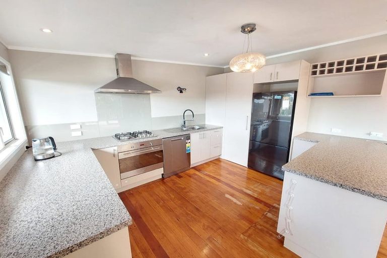 Photo of property in 31 Salisbury Road, Birkdale, Auckland, 0626