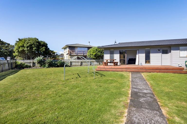 Photo of property in 15 Wilson Road, Opunake, 4616