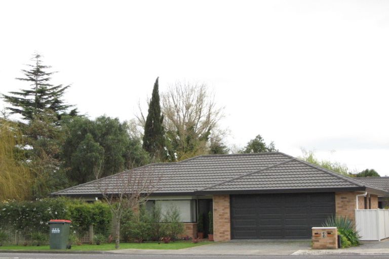 Photo of property in 2/28 Te Aute Road, Havelock North, 4130