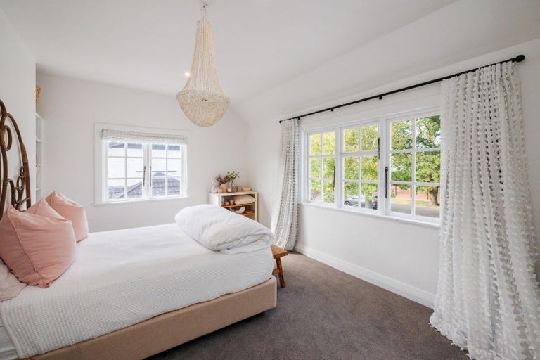 Photo of property in 23 Elmira Avenue, Hokowhitu, Palmerston North, 4410