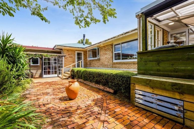 Photo of property in 1283 Mangorei Road, Mangorei, New Plymouth, 4371
