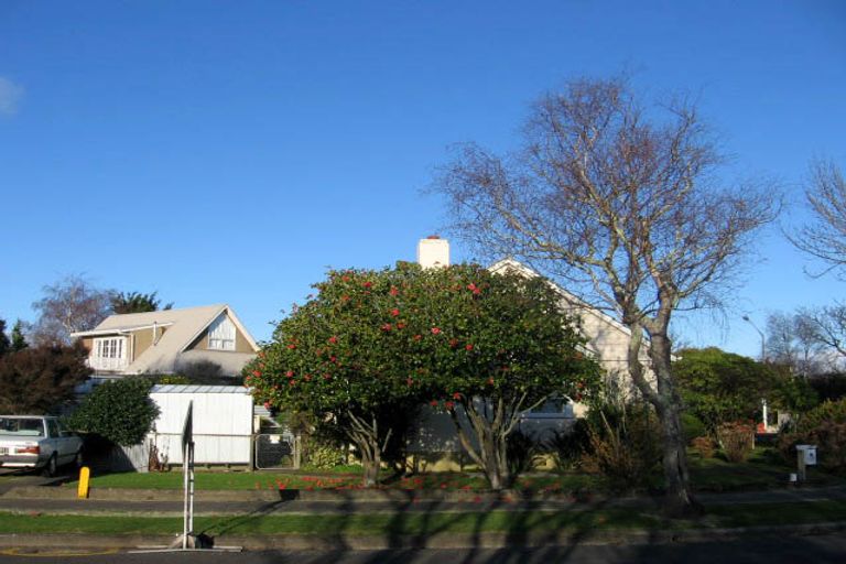 Photo of property in 37 Savage Crescent, West End, Palmerston North, 4412